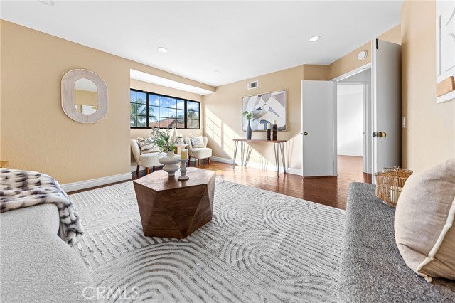 MLS #OC25246319 image #39