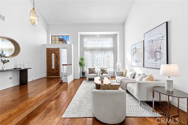 MLS #OC25246319 image #7