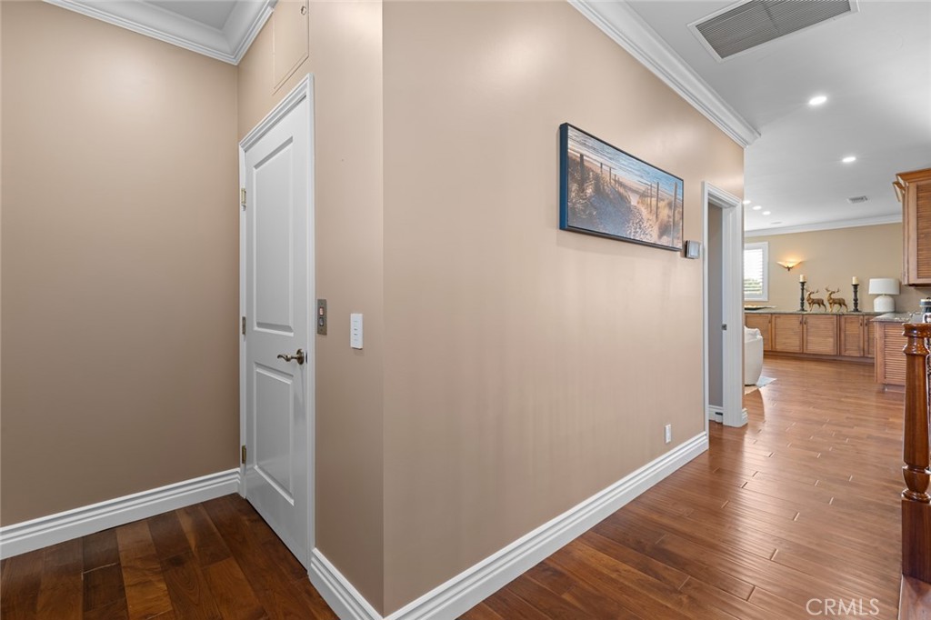 MLS #OC25246338 image #11