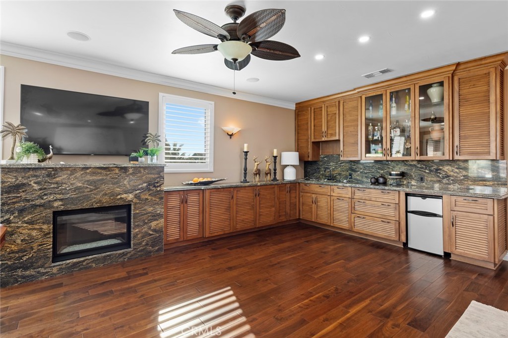 MLS #OC25246338 image #16