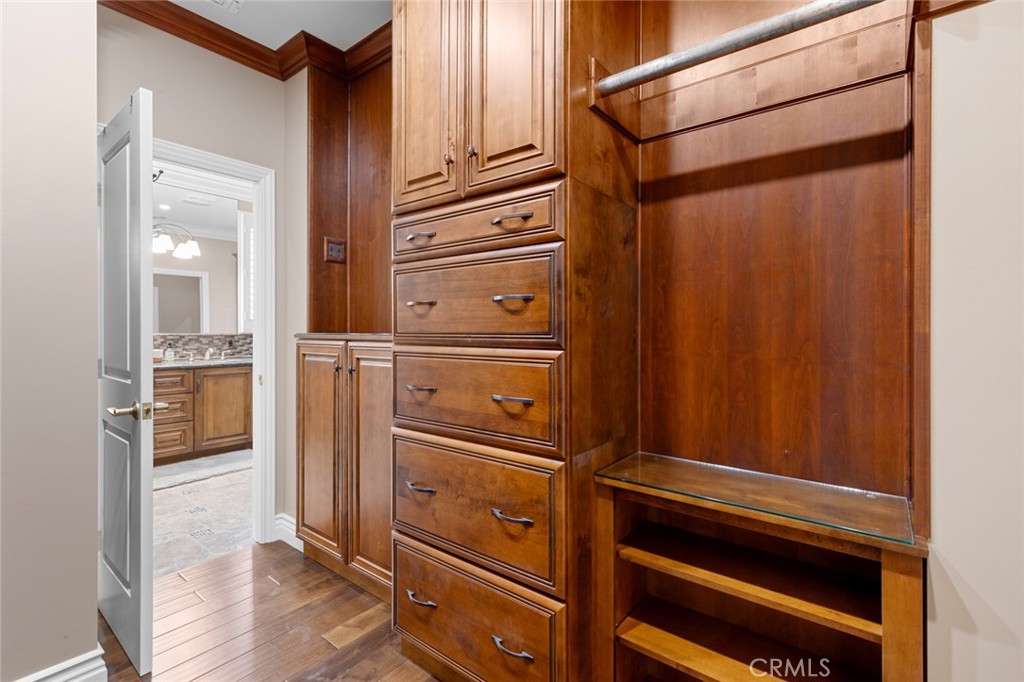 MLS #OC25246338 image #23