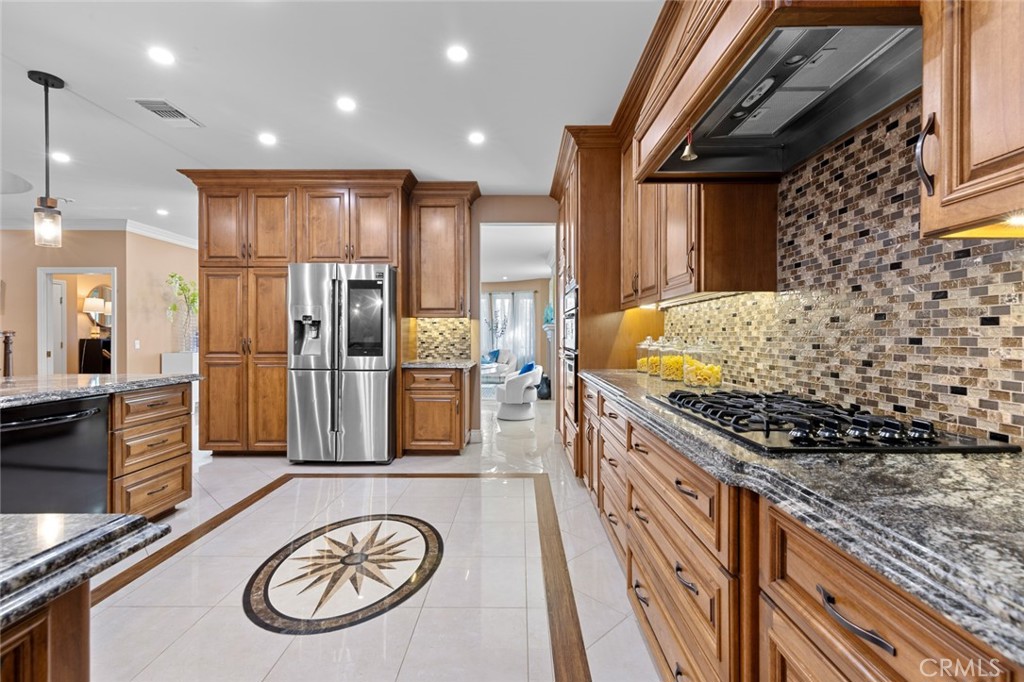 MLS #OC25246338 image #5