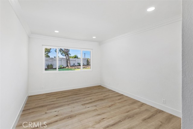 MLS #OC25246361 image #24