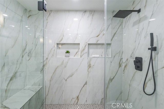 MLS #OC25246361 image #29