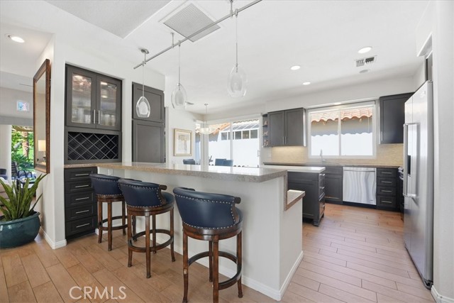 MLS #OC25246393 image #11