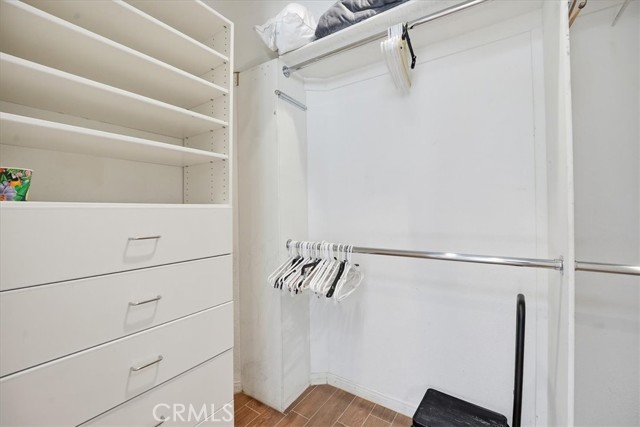 MLS #OC25246393 image #27