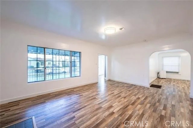 MLS #OC25246463 image #9