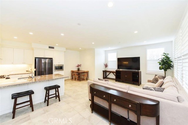 MLS #OC25246477 image #3