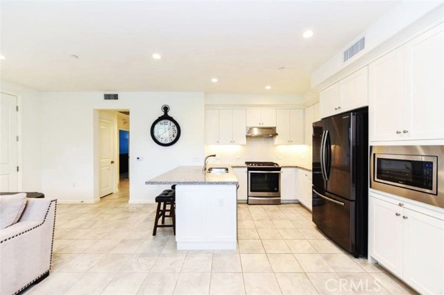 MLS #OC25246477 image #4