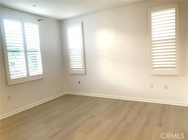 MLS #OC25246477 image #7