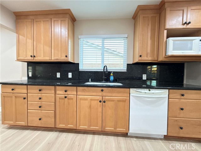 MLS #OC25246495 image #13