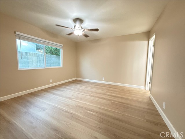 MLS #OC25246495 image #24