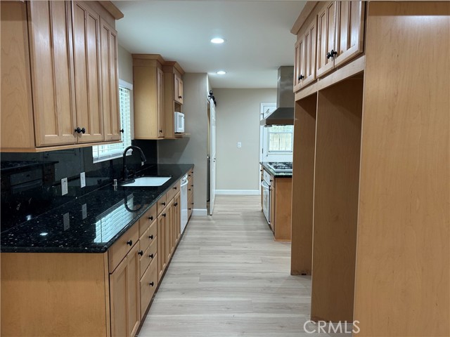 MLS #OC25246495 image #60