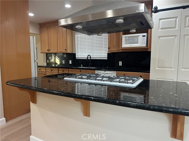 MLS #OC25246495 image #9