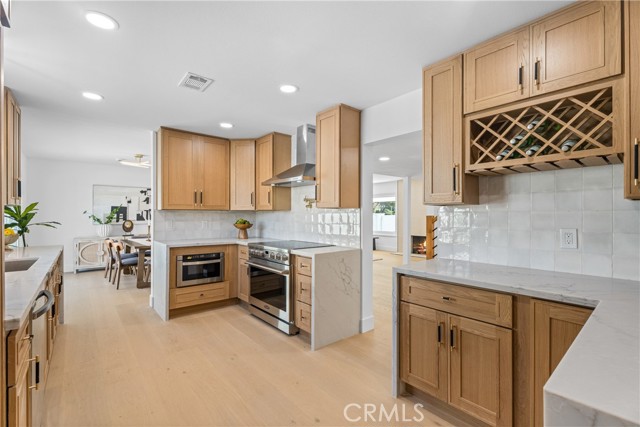 MLS #OC25246526 image #12