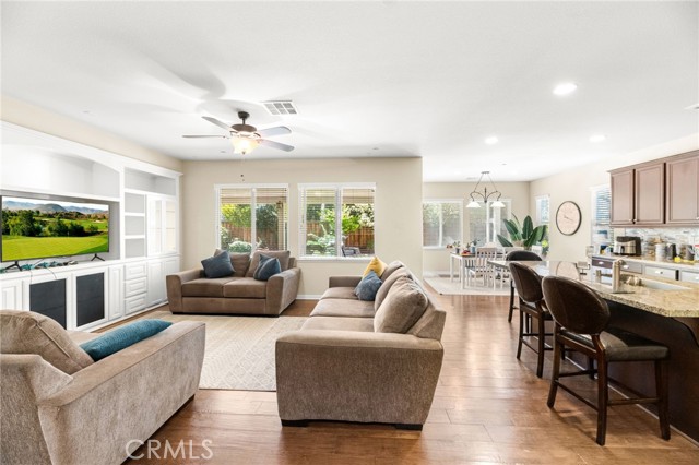 MLS #OC25246551 image #12