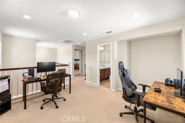 MLS #OC25246551 image #23