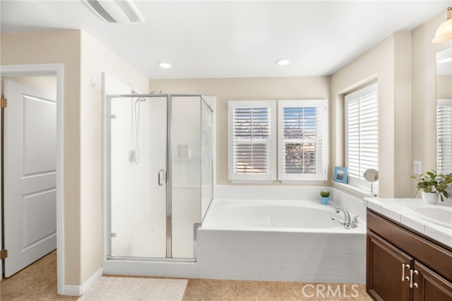 MLS #OC25246551 image #34