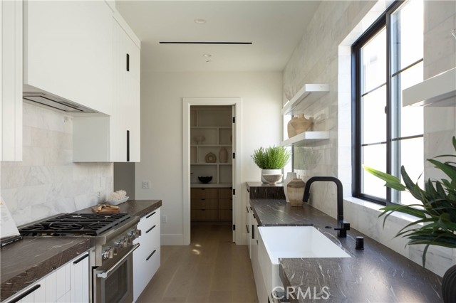 MLS #OC25246575 image #16