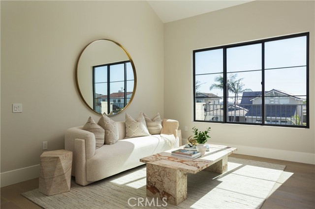 MLS #OC25246575 image #22