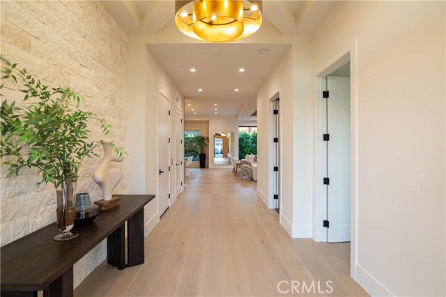 MLS #OC25246575 image #5