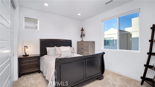 MLS #OC25246664 image #14