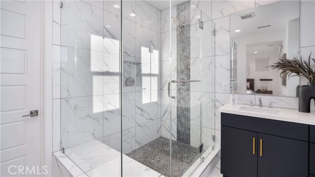 MLS #OC25246664 image #28