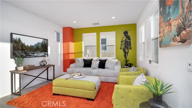 MLS #OC25246664 image #33