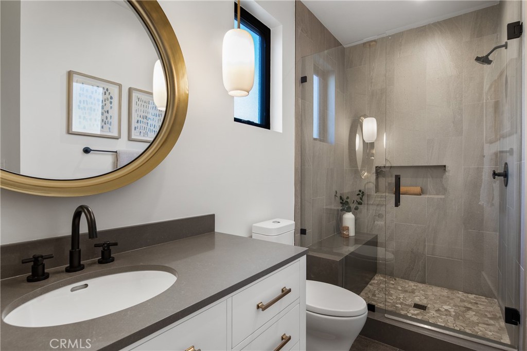 MLS #OC25246707 image #32