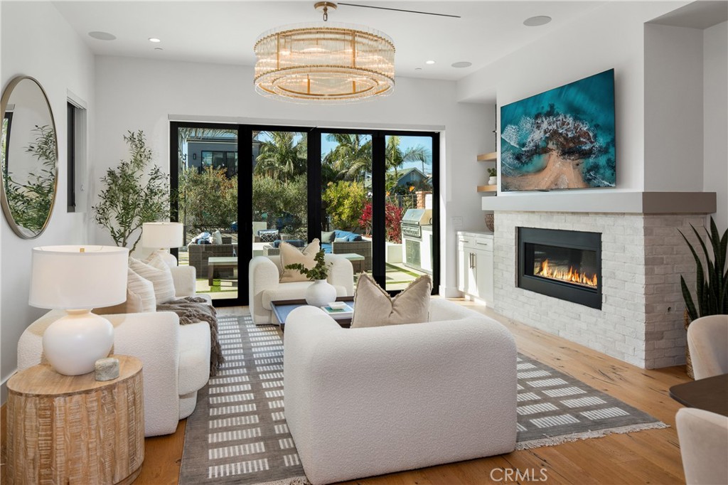 MLS #OC25246707 image #8