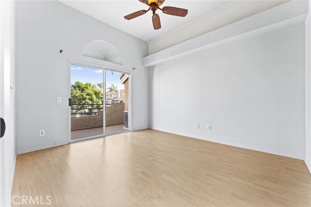 MLS #OC25246733 image #11