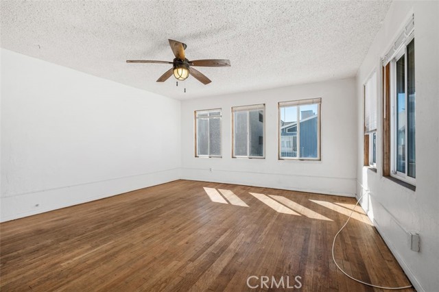 MLS #OC25246738 image #14