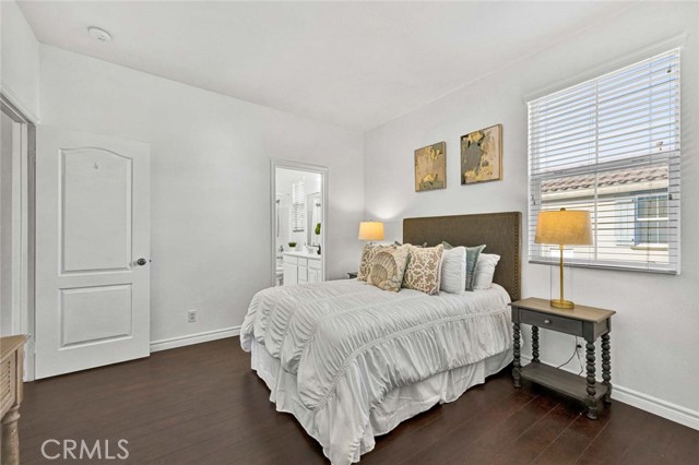 MLS #OC25246740 image #26