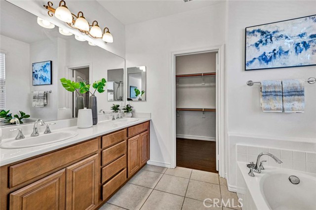 MLS #OC25246740 image #34