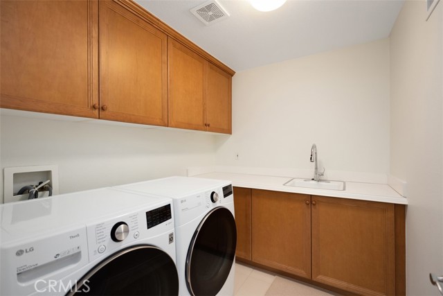 MLS #OC25246752 image #22