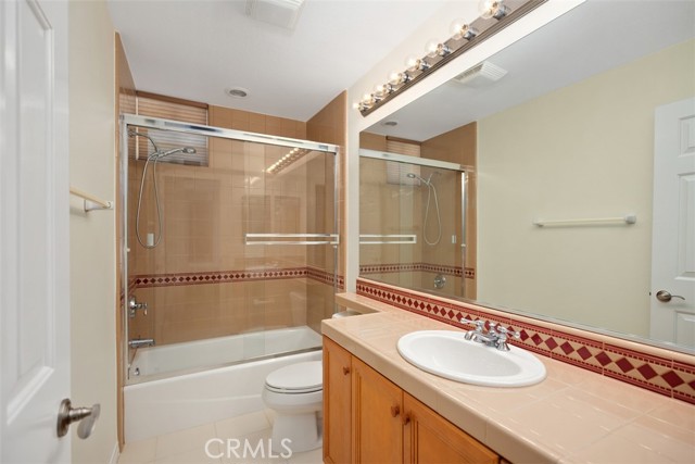 MLS #OC25246752 image #27