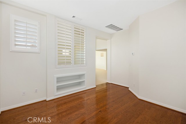 MLS #OC25246752 image #33