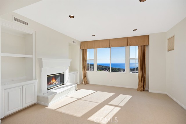 MLS #OC25246752 image #35