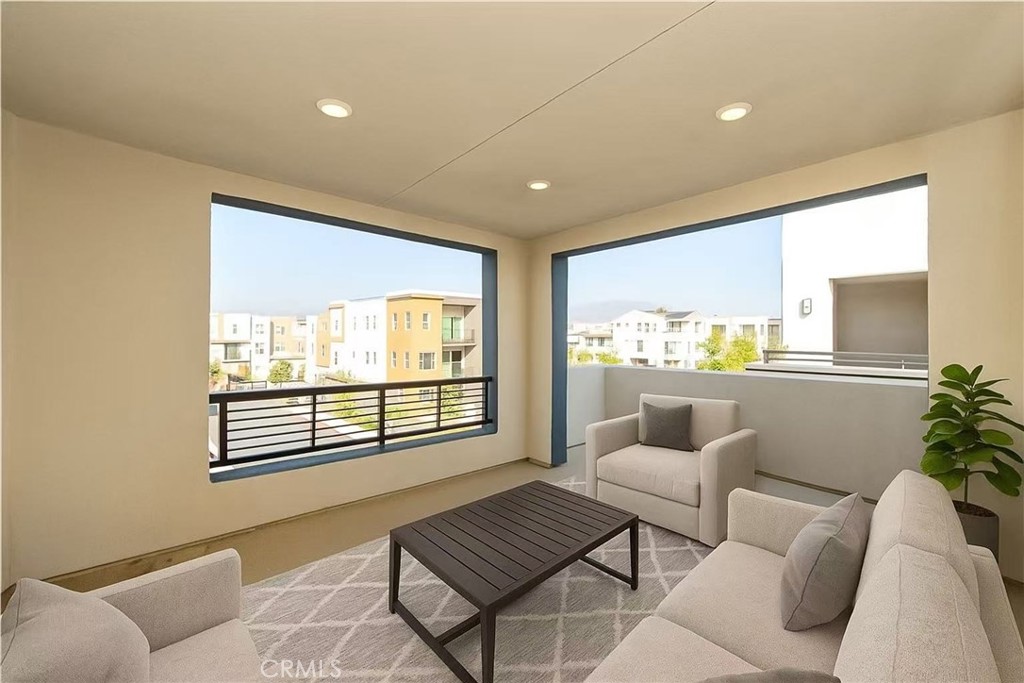 MLS #OC25246810 image #11