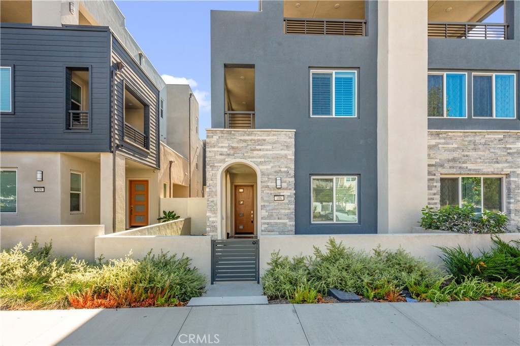 MLS #OC25246810 image #12