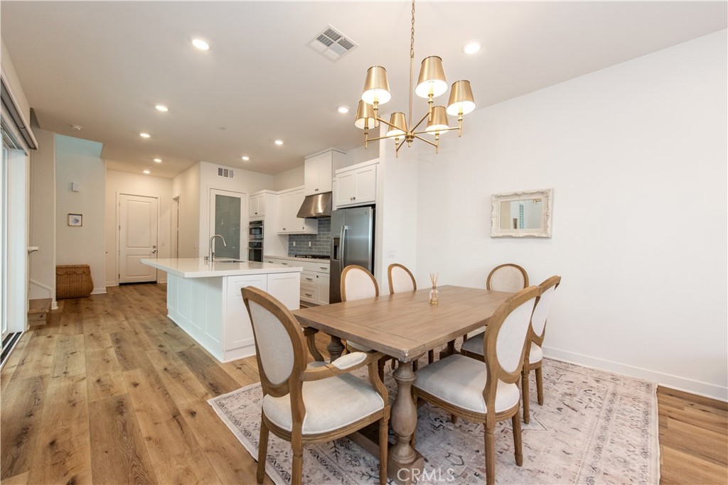 MLS #OC25246810 image #17