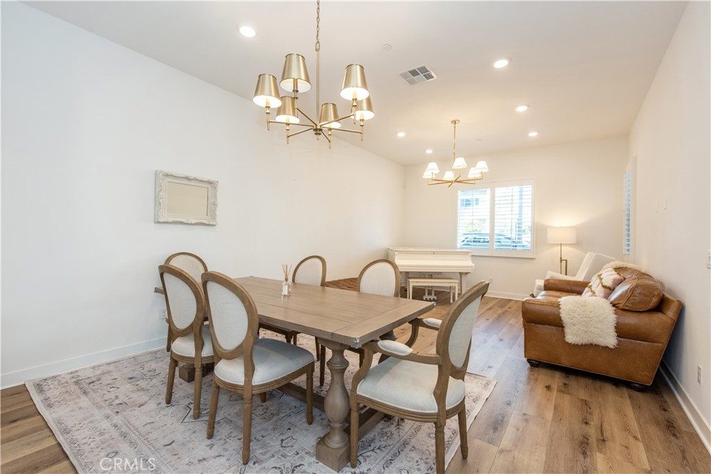 MLS #OC25246810 image #18