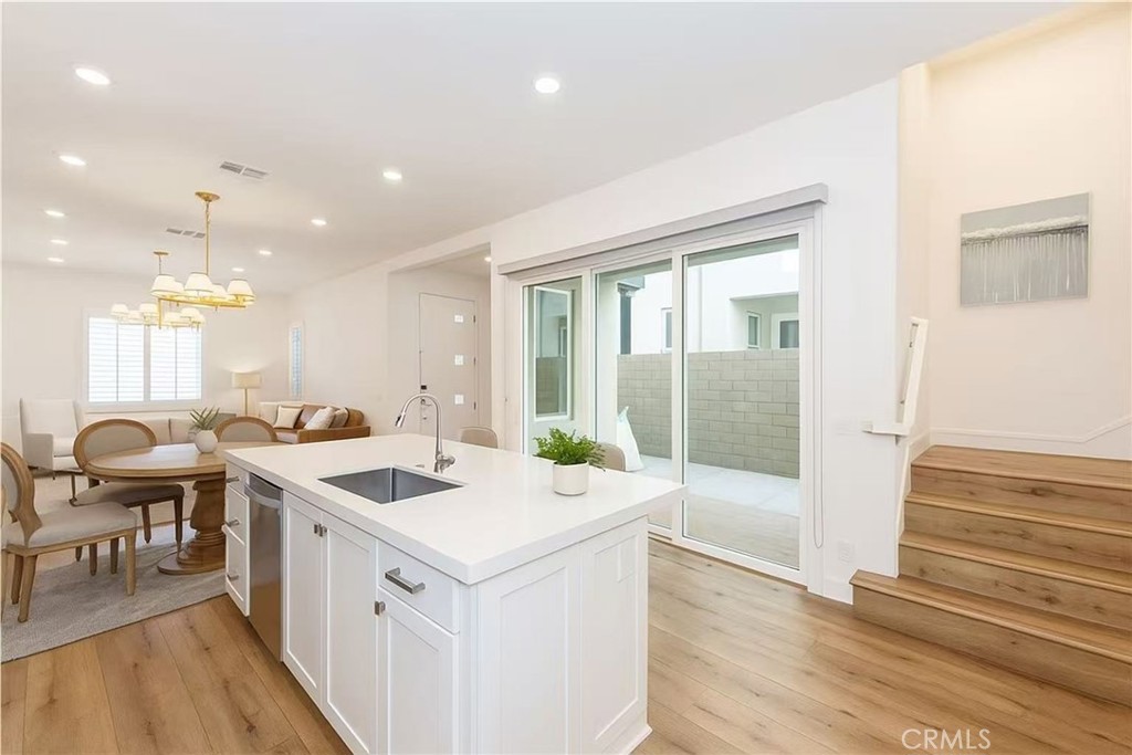 MLS #OC25246810 image #2