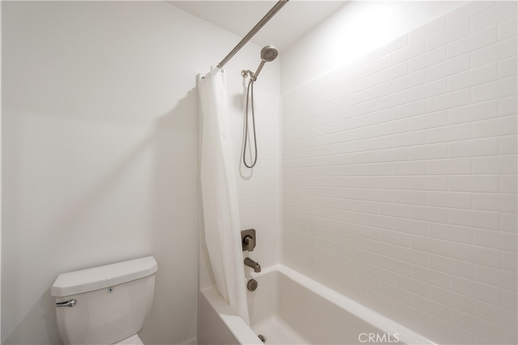 MLS #OC25246810 image #26