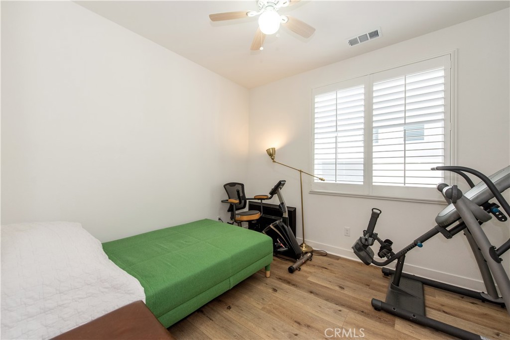 MLS #OC25246810 image #27