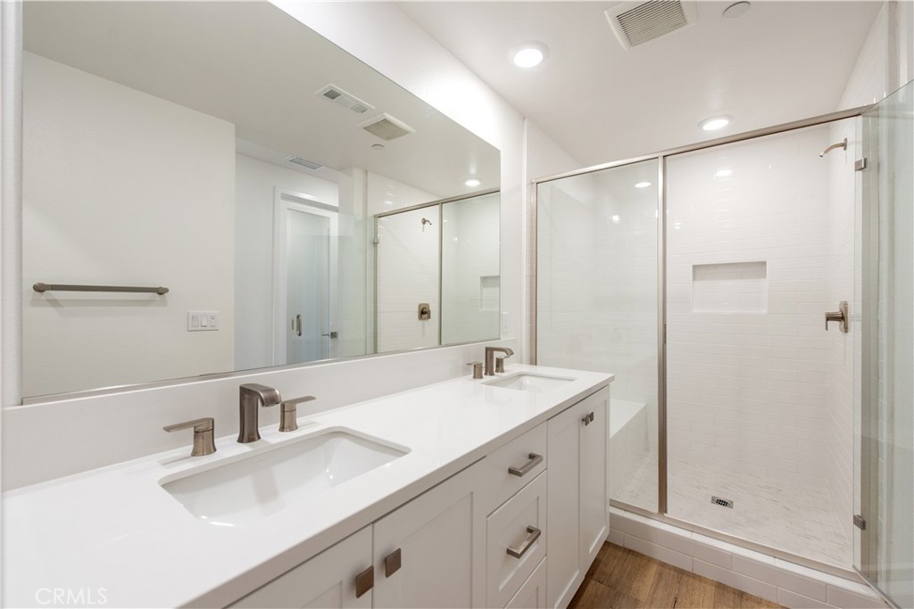 MLS #OC25246810 image #29