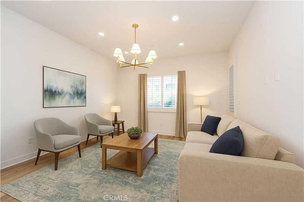 MLS #OC25246810 image #4