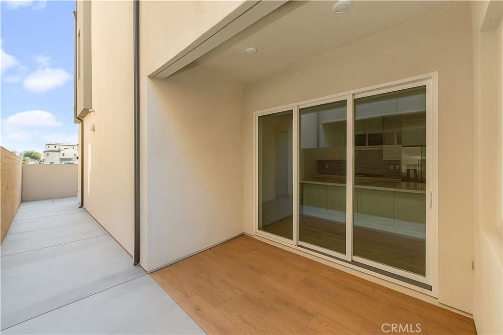 MLS #OC25246810 image #9