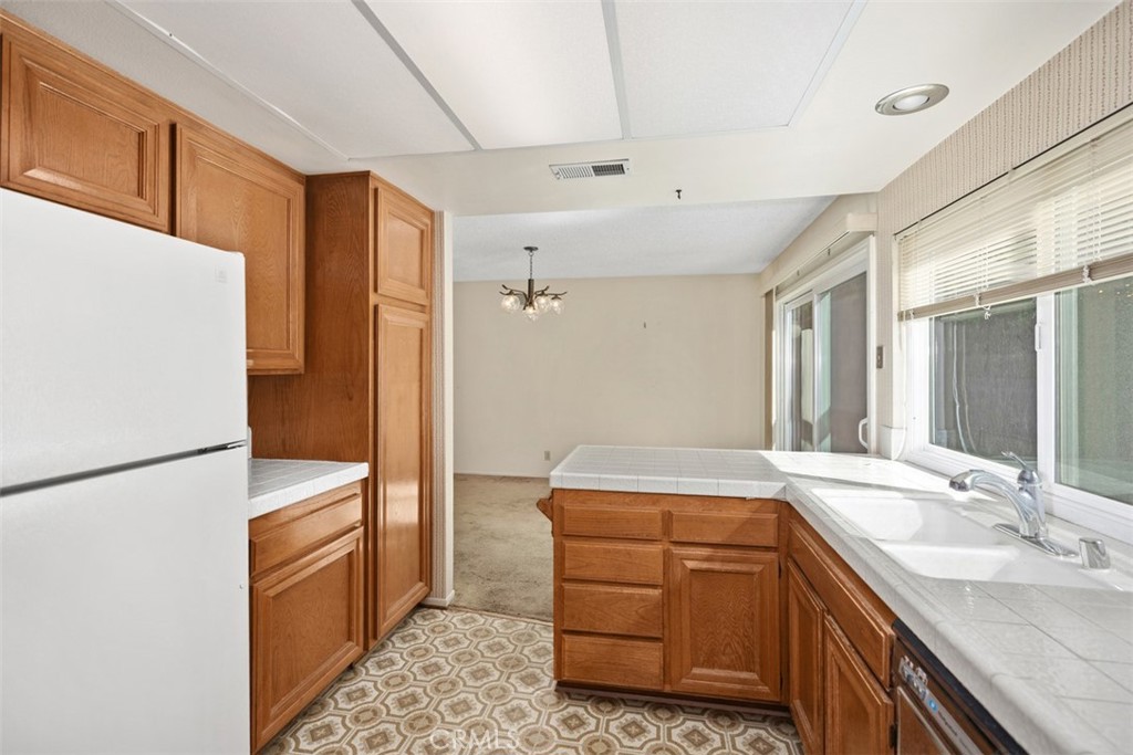 MLS #OC25246843 image #13