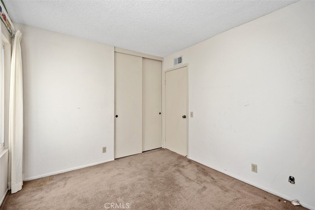 MLS #OC25246843 image #16